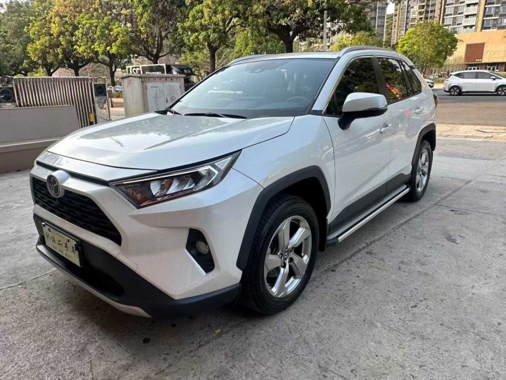 2021 Toyota RAV4 2.0L CVT AWD Fashion Plus Edition (Used) – Dec 2020 Reg / 35,000 km
