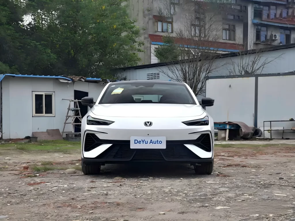 2025 Changan UNI-V 3rd Gen 1.5T 500Bar Turbo Sport Fastback Sedan Prestige